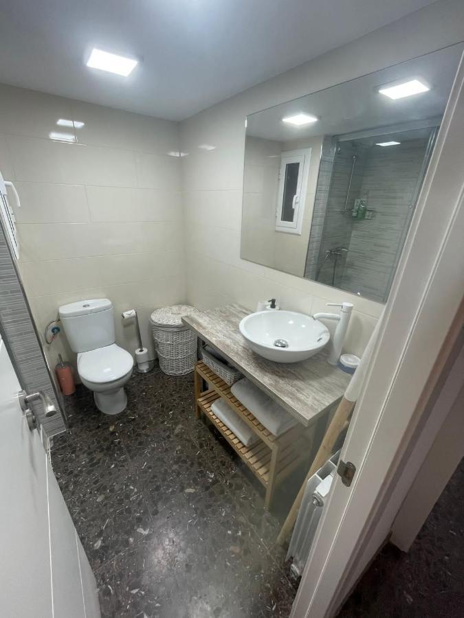 Family-Friendly Home In Central Barcelona 4Bdr Exterior foto